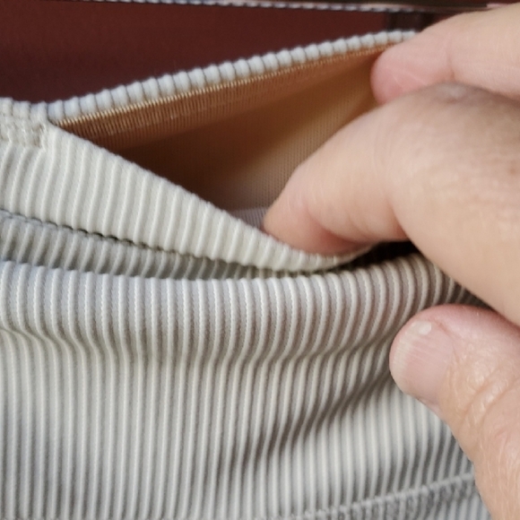 Old Navy Women's Striped Bike Shorts - Gray - Picture 5 of 8